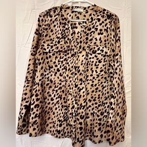 Calvin Klein Women’s Large Long Sleeve Leopard Button Up Blouse With Pockets